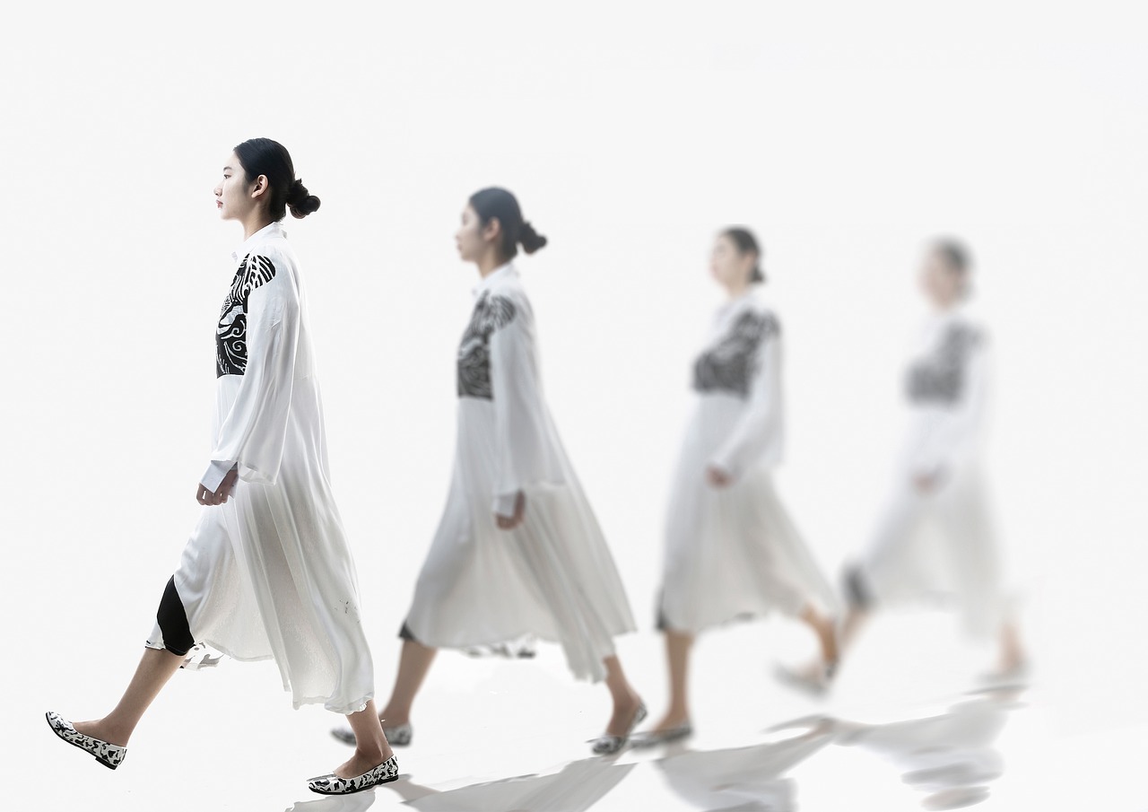 大鹅最新款女装,时尚与实用性的完美结合