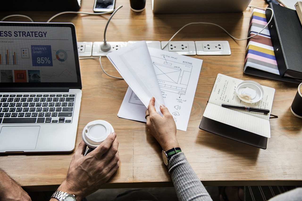 钢铁行情分析,市场走势及影响因素探讨