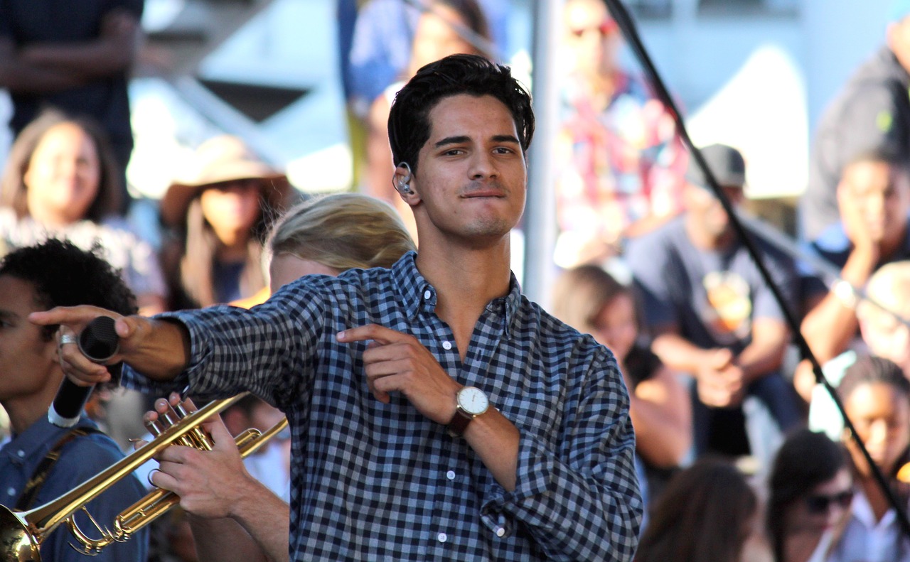 四月电影之旅,探索银幕魅力的英语表达