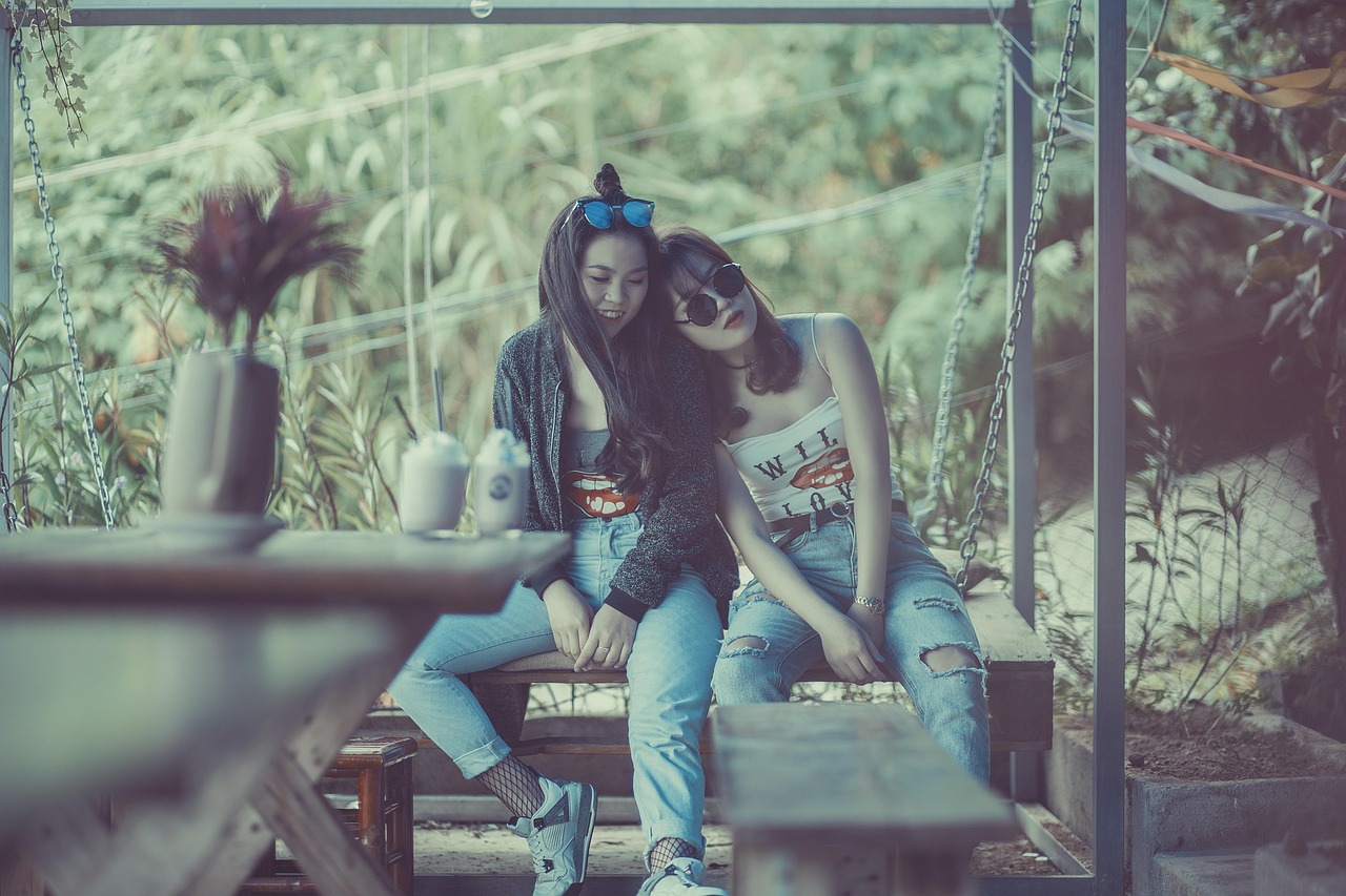 四月动漫与蔡徐坤图片的魅力交织