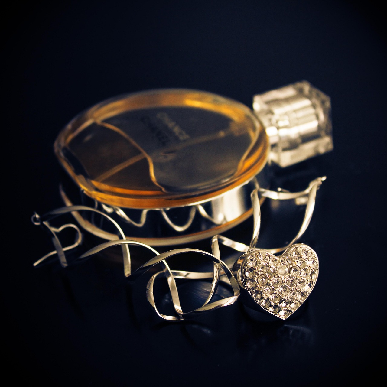 香奈儿五月新香揭秘,探索最新香水魅力与独特之处